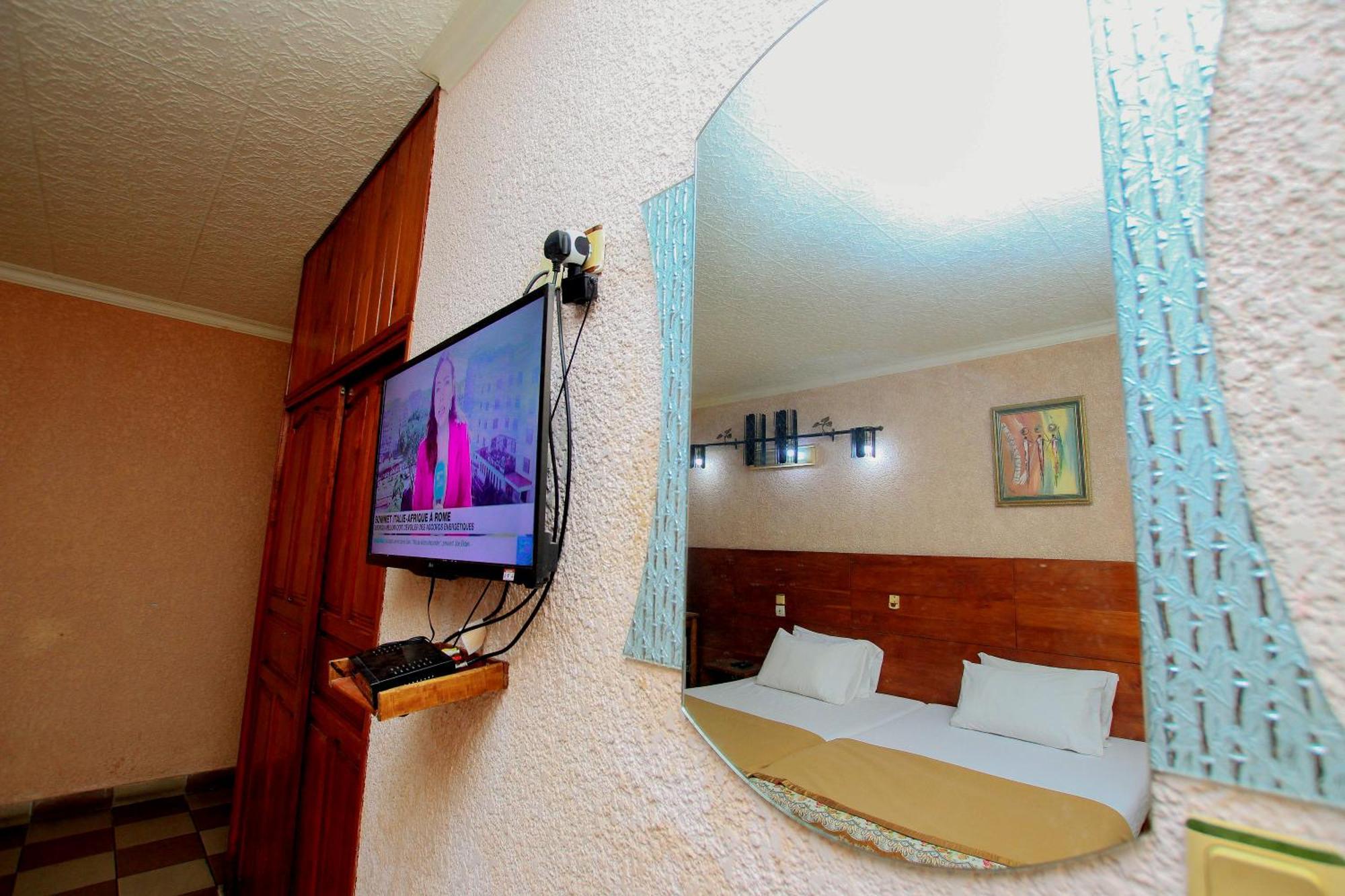 Hotel Le Prince Cotonou Ngoại thất bức ảnh