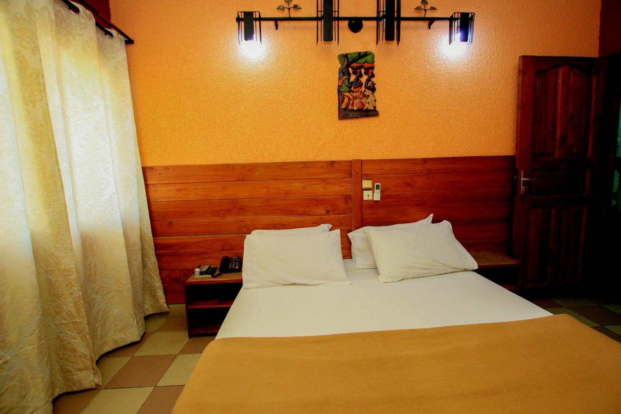 Hotel Le Prince Cotonou Ngoại thất bức ảnh