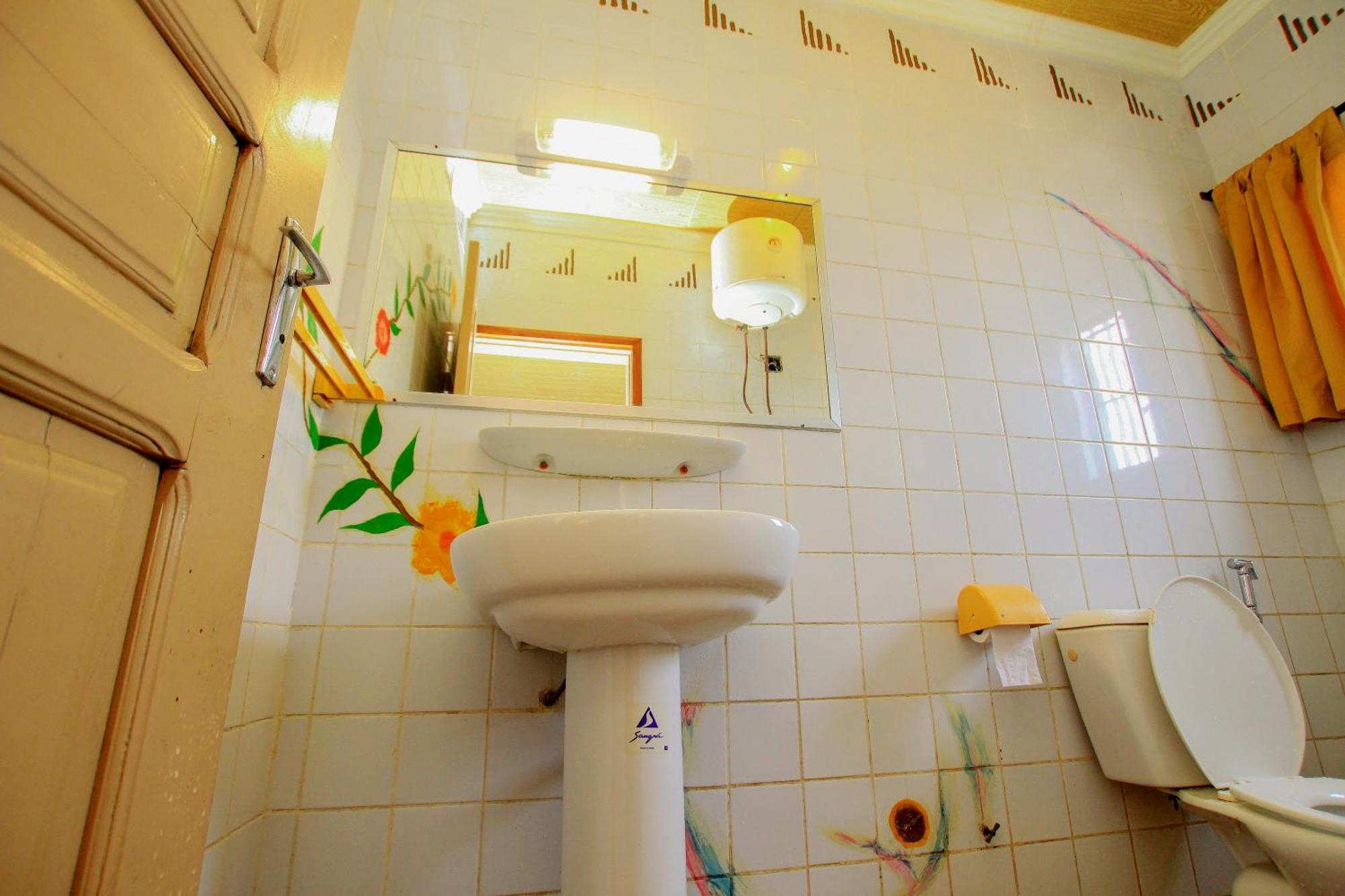 Hotel Le Prince Cotonou Ngoại thất bức ảnh